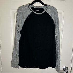 Goodfellow & co black/grey long sleeve baseball tee - size L